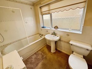 bathroom- click for photo gallery